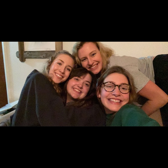 Meet your Posher, Angie - Picture 2 of 7